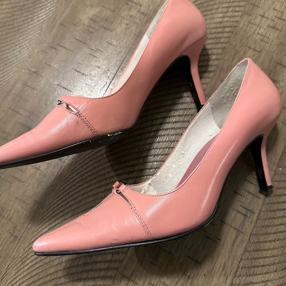 Nine West Pink Leather Pointed Toe‎ Pumps - Silver Buckle Size 6.5M Coquette